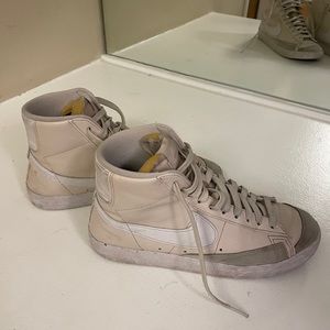 Nike women’s blazer ‘77 size 8.5